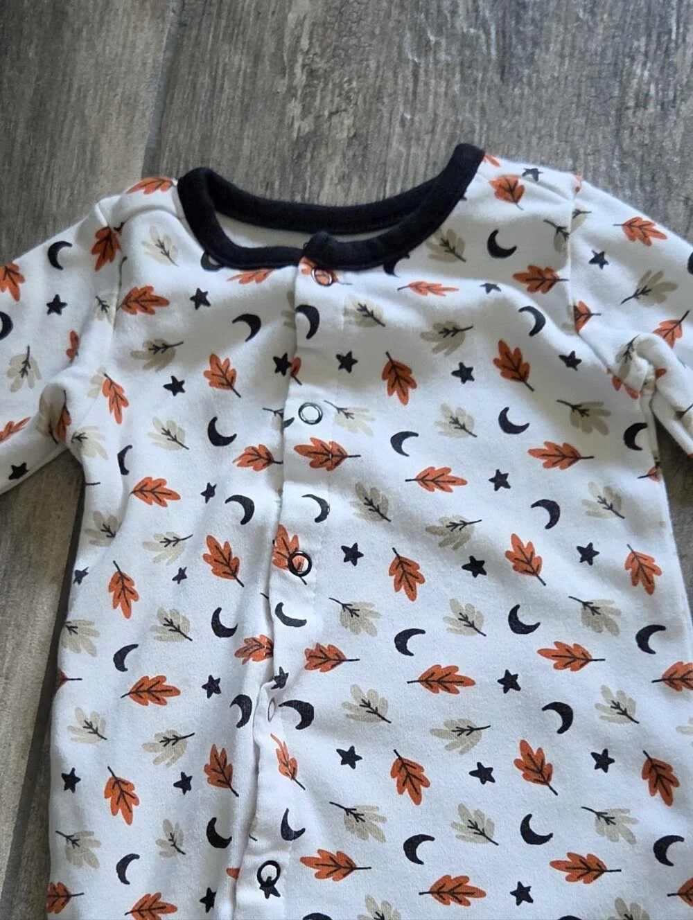 Zutano EUC 3 Months White/Black Leaf Print Footie Romper